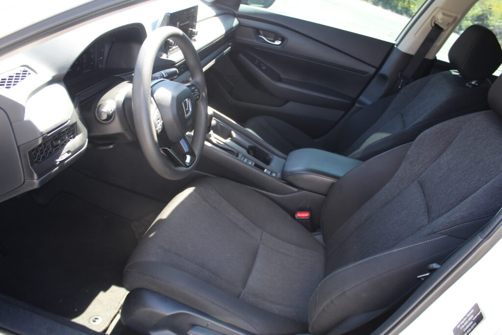 2023 Honda Accord (White)