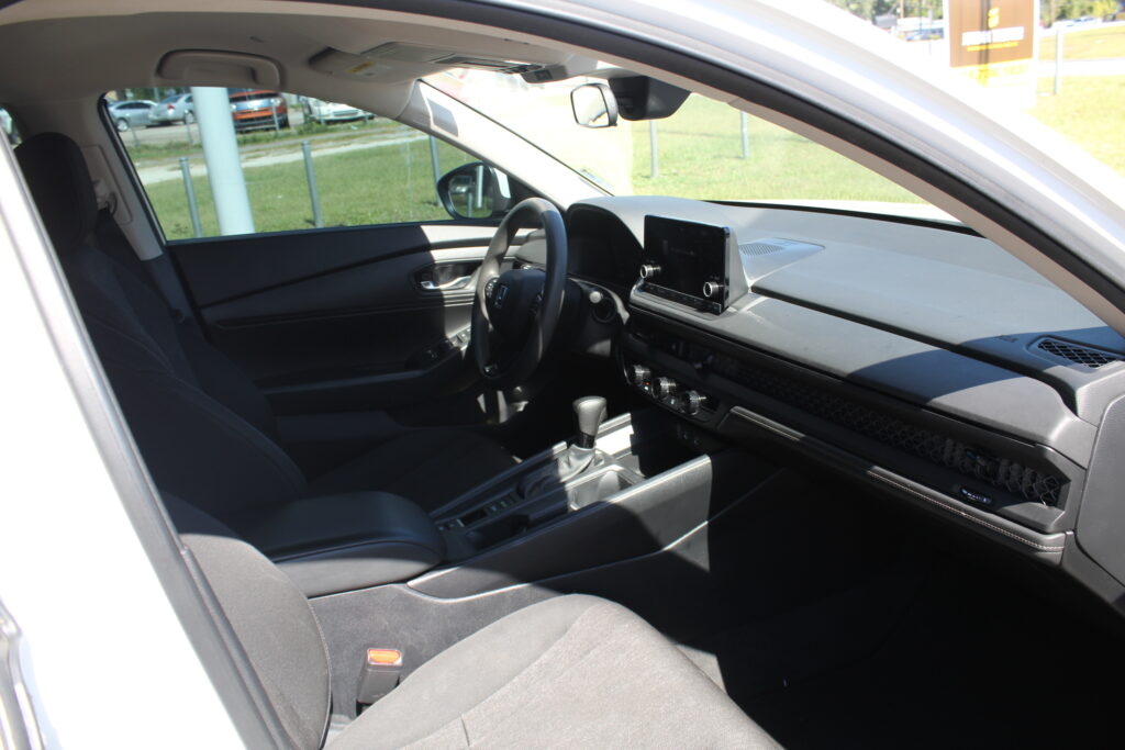 2023 Honda Accord (White)